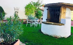 Au Clos Des Ormes